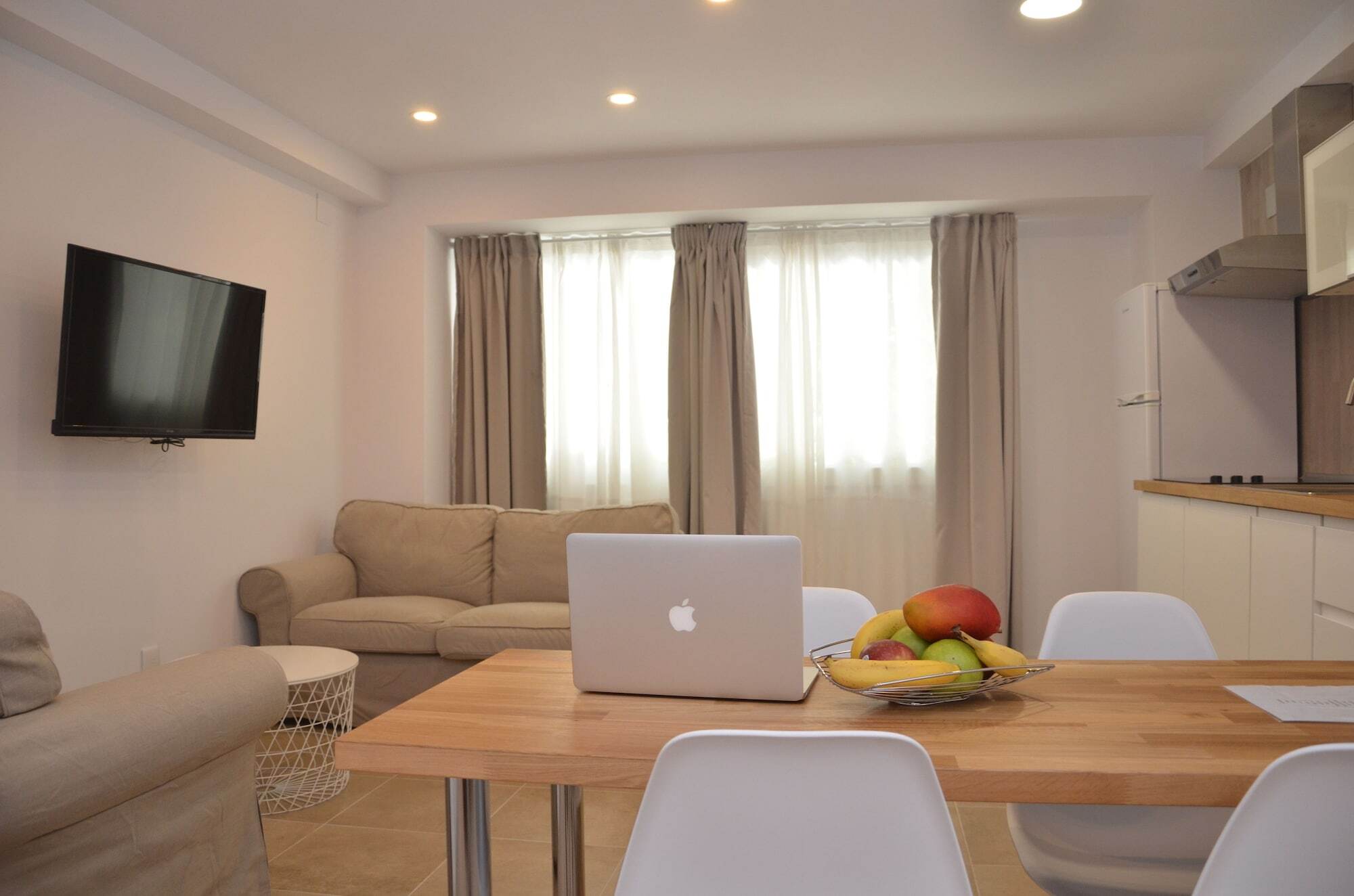 Bet - Abastos Aparthotel Valenza